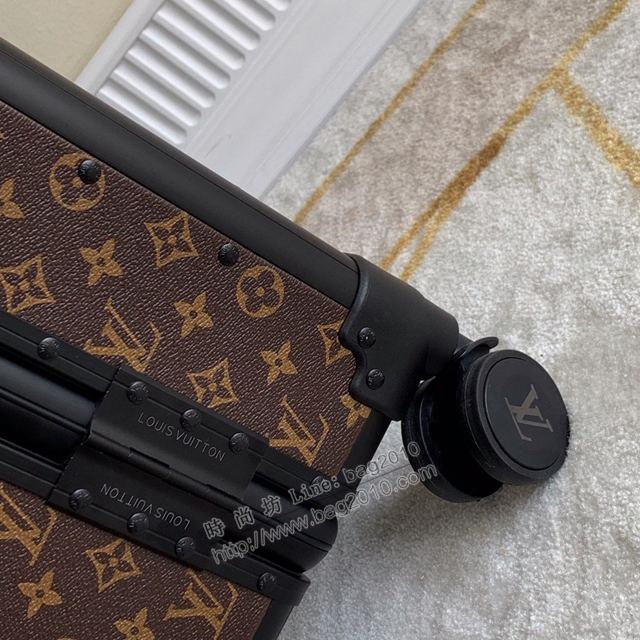 LV驢牌行李箱 90045 復古形拉箱 LV拉杆箱 經典花料配鋁框登機箱xzx1089